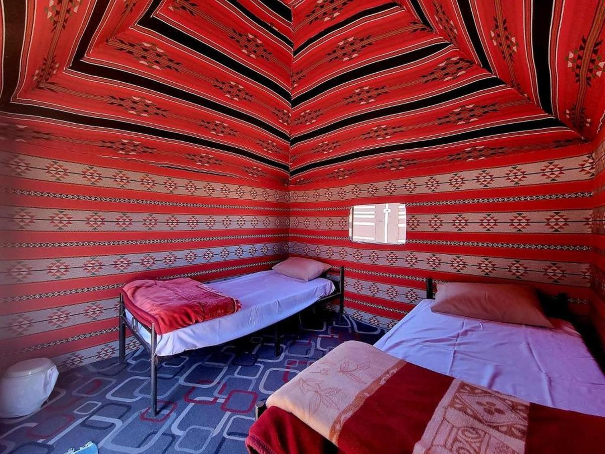 Wadi Rum Bedouin Camp And Desert Tours Екстер'єр фото