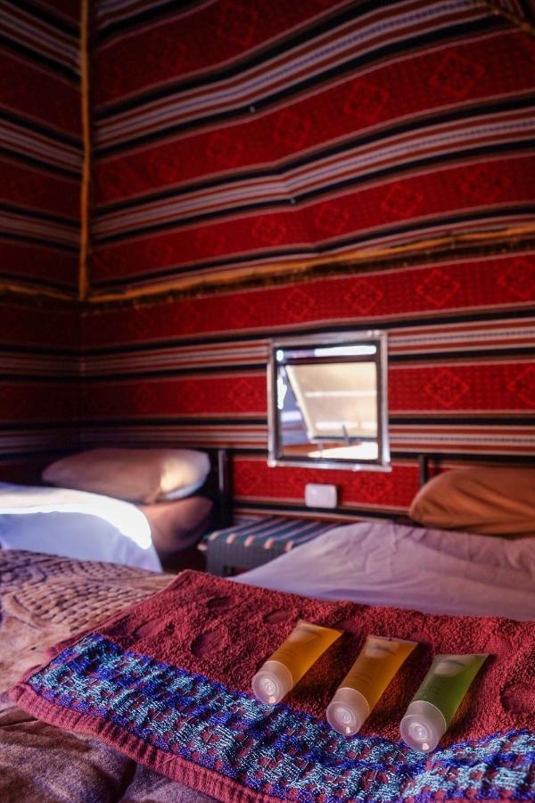 Wadi Rum Bedouin Camp And Desert Tours Екстер'єр фото
