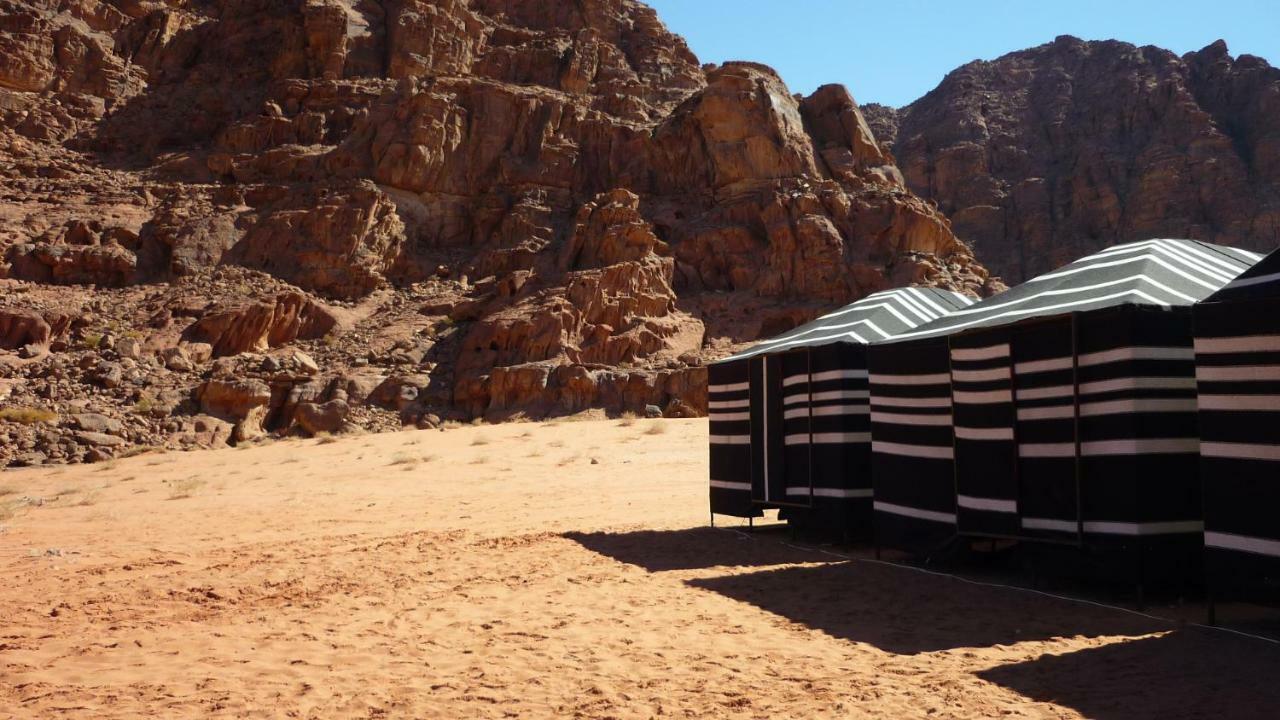 Wadi Rum Bedouin Camp And Desert Tours Екстер'єр фото